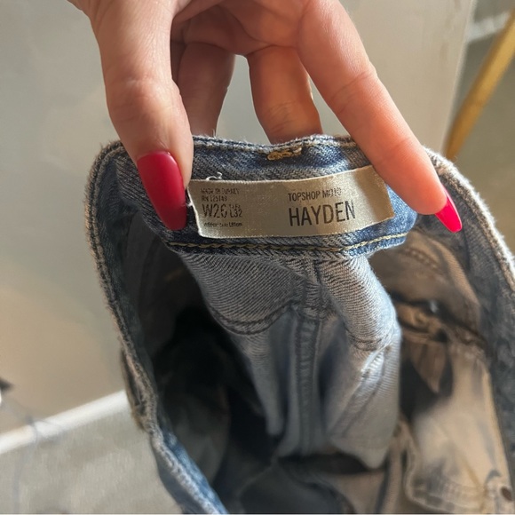 Distressed TopShop Jeans - Picture 3 of 3